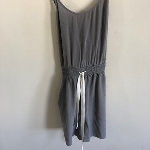ARITZIA WILFRED SILK GREY ROMPER M -